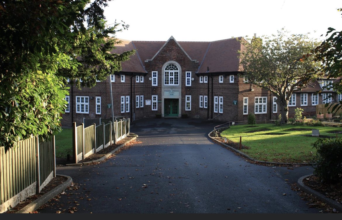 AnnaEmbark's tweet photo. What a fabulous building - one of our newest schools @embarkfed William Rhodes Primary School - really looking forward to working with this school further. Fantastic first visit yesterday - great staff and children 😊 https://t.co/7ZT5Ks7tTr