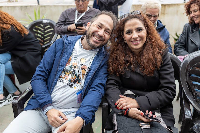 Otro Eabe más #MaestrxsDEscuela presentes. Antes de <a href="/EABE2023/">EABE23</a> os prometemos sorpresas 😛😉✨✨✨