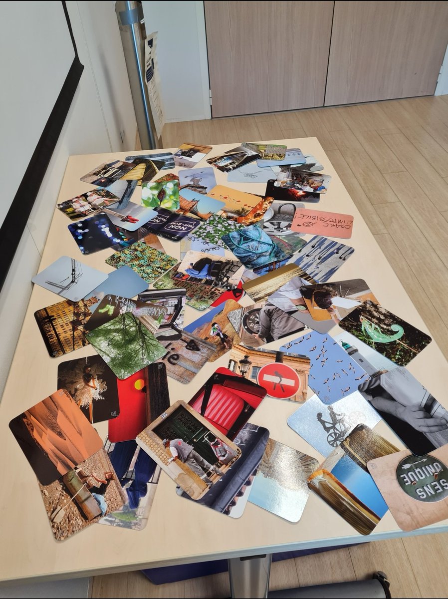 Ce jour à l'agence #poleemploi #amiensdury 1er atelier du #clubaccompagnementglobal en avec #conseildepartementalsomme 
8 demandeurs d'emploi mobilisés pour travailler l'axe emploi  #pouvoirdagir #estimedesoi #confianceensoi #photolangage

#TousMobilises #Onestla #partenariat