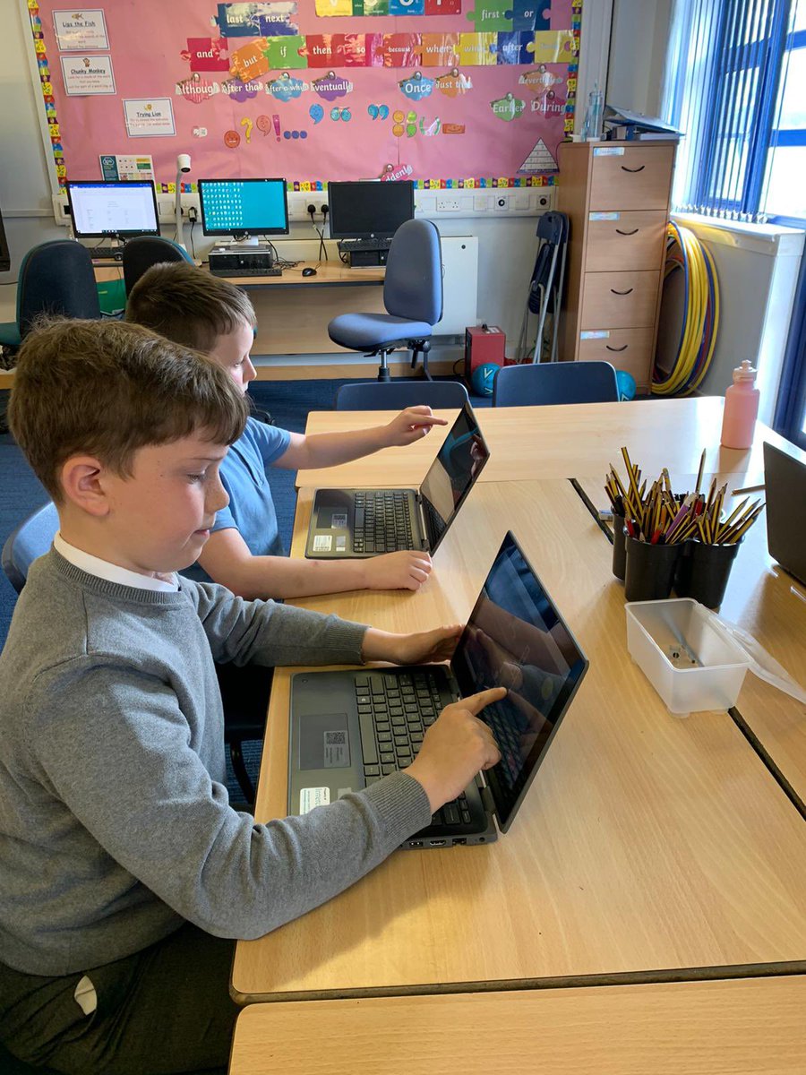 KingsOakSchool's tweet photo. We enjoyed uplevelling our stories on the new computers. #Primary4B @KingsOakSchool https://t.co/UMqfM5E7eT
