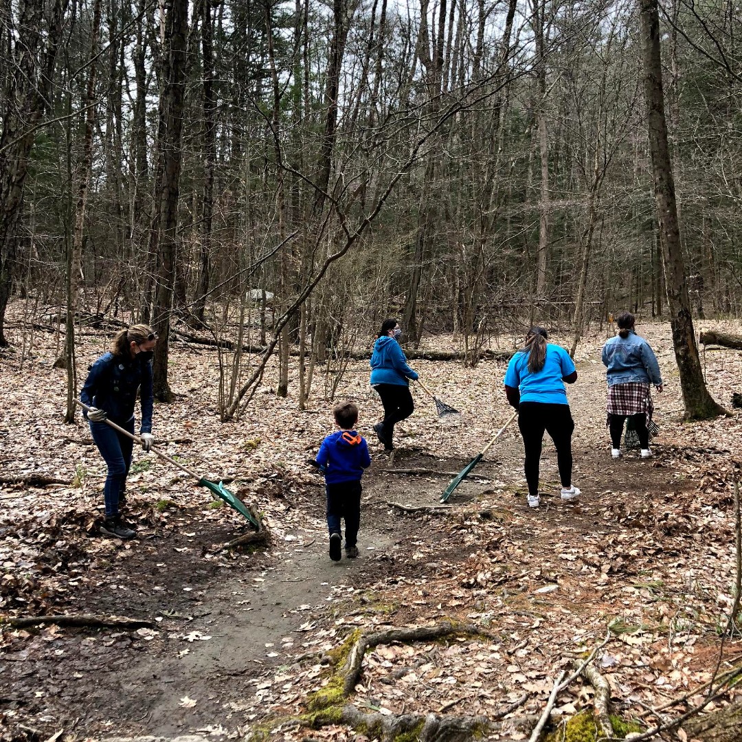 MCLAservice's tweet photo. More photos from the 2022 Spring Day of Service!! Amazing how much work can get done!!!!!
#30yearsofservice #communitytrailblazers https://t.co/bjbtXmx93b