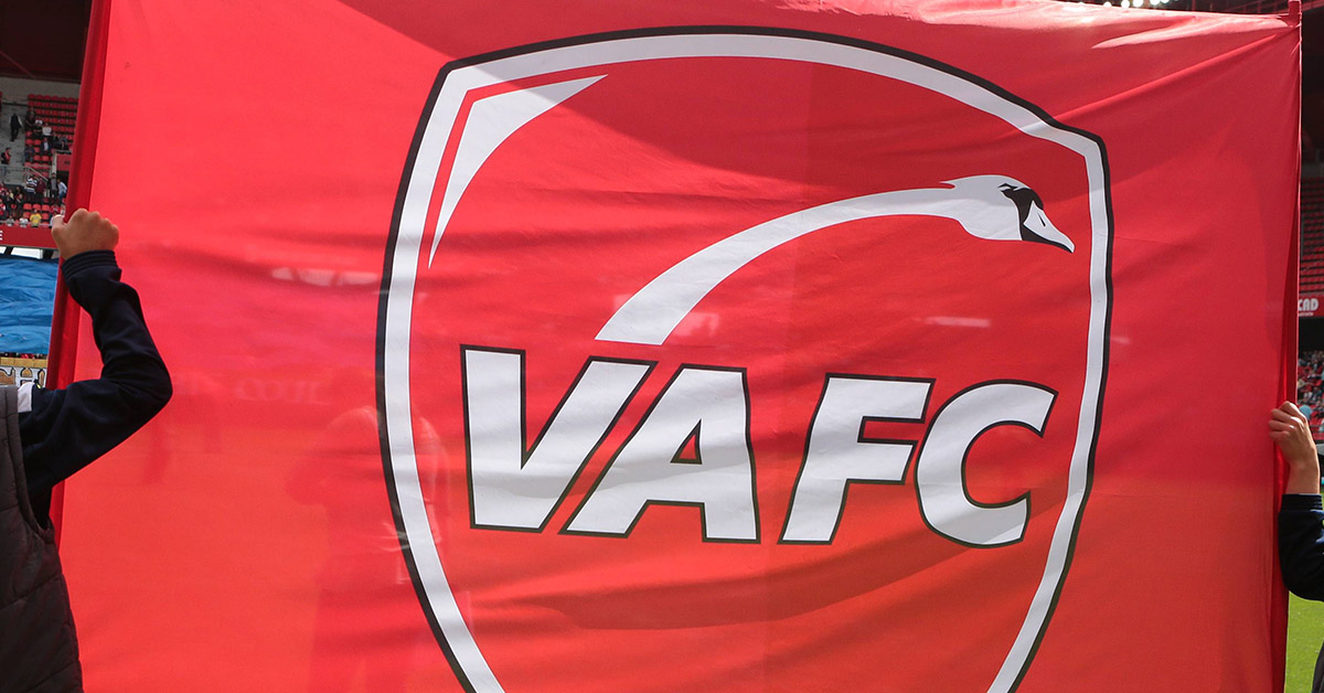 lequipe's tweet photo. INFO L'ÉQUIPE - Le Valenciennes FC mis en vente

Le club hennuyer, en ballottage pour le maintien en Ligue 2, cherche acquéreur. Le cabinet KPMG vient d'être officiellement mandaté par le président Eddy Zdziech https://t.co/Ge95g5Oyhv https://t.co/0RkLiYR0EK