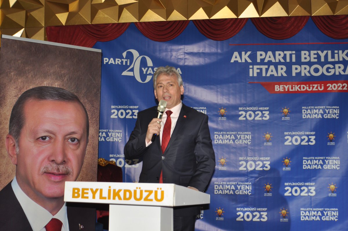 akpartibduzu's tweet photo. Dünden bugüne Beylikdüzü teşkilatımızda görev yapmış teşkilat üyelerimizle “vefa ve kardeşlik iftarı”nda bir araya geldik.

@akpartibduzu ailesi olarak Milletimizin hizmetinde yorulmadan çalışmaya,birliğimizi dahada sağlamlaştırarak inandığımız yolda yürümeye devam edeceğiz. https://t.co/6QUVNkARpx
