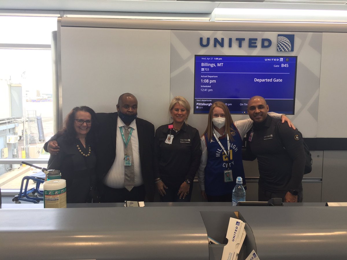 Well team Denver is at it again! They are putting some more time back in they system! Yes 5 minutes... we did it! #teamDEN #UnitedConsistencyTeam <a href="/MikeHannaUAL/">Mike Hanna</a> <a href="/JMRoitman/">Jon Roitman</a> @jonathangooda <a href="/MattatUnited/">Matt Miller</a> <a href="/BsquaredUA/">Bradley Boyd</a> <a href="/KevinSummerlin5/">Kevin Summerlin</a> <a href="/jancy_jimenez/">Jancy Jimenez</a> <a href="/SalangaJ/">Jonathan Salanga</a>