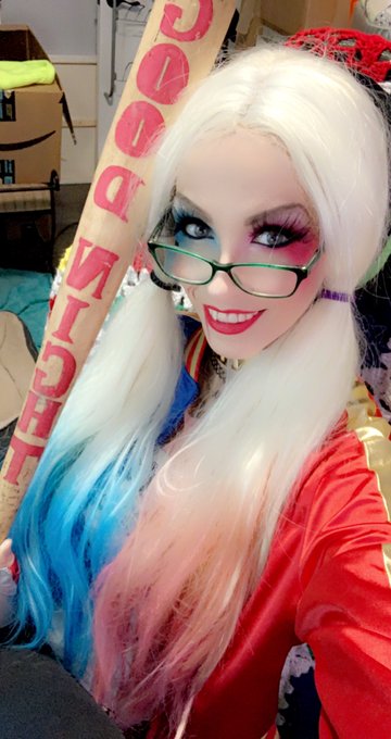 https://t.co/9N49NnE7Ba #LIVE now! 💙 #cosplay #HarleyQuinn #gamergirl #egirl #youmatter ❤️ https://t