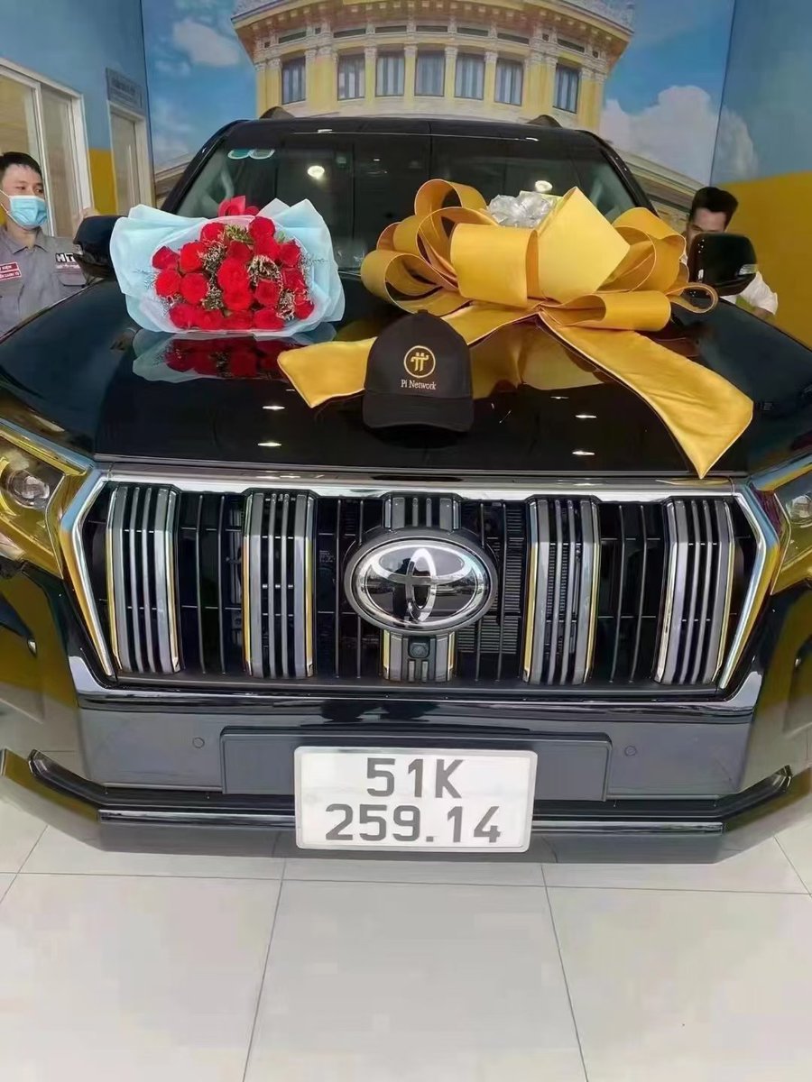PiNewsMedia's tweet photo. Congrats to Vietnam 🇻🇳Pi Pioneer who bought a car by digging Pi, Vietnam has jumped to the #PiNetwork consensus power, what you ignore is eliminating you!  ​Can't understand, can't see, can't look at, it's too late!

Pi group➡️ https://t.co/og1g9JNKS7 https://t.co/RoQosTx5Nl