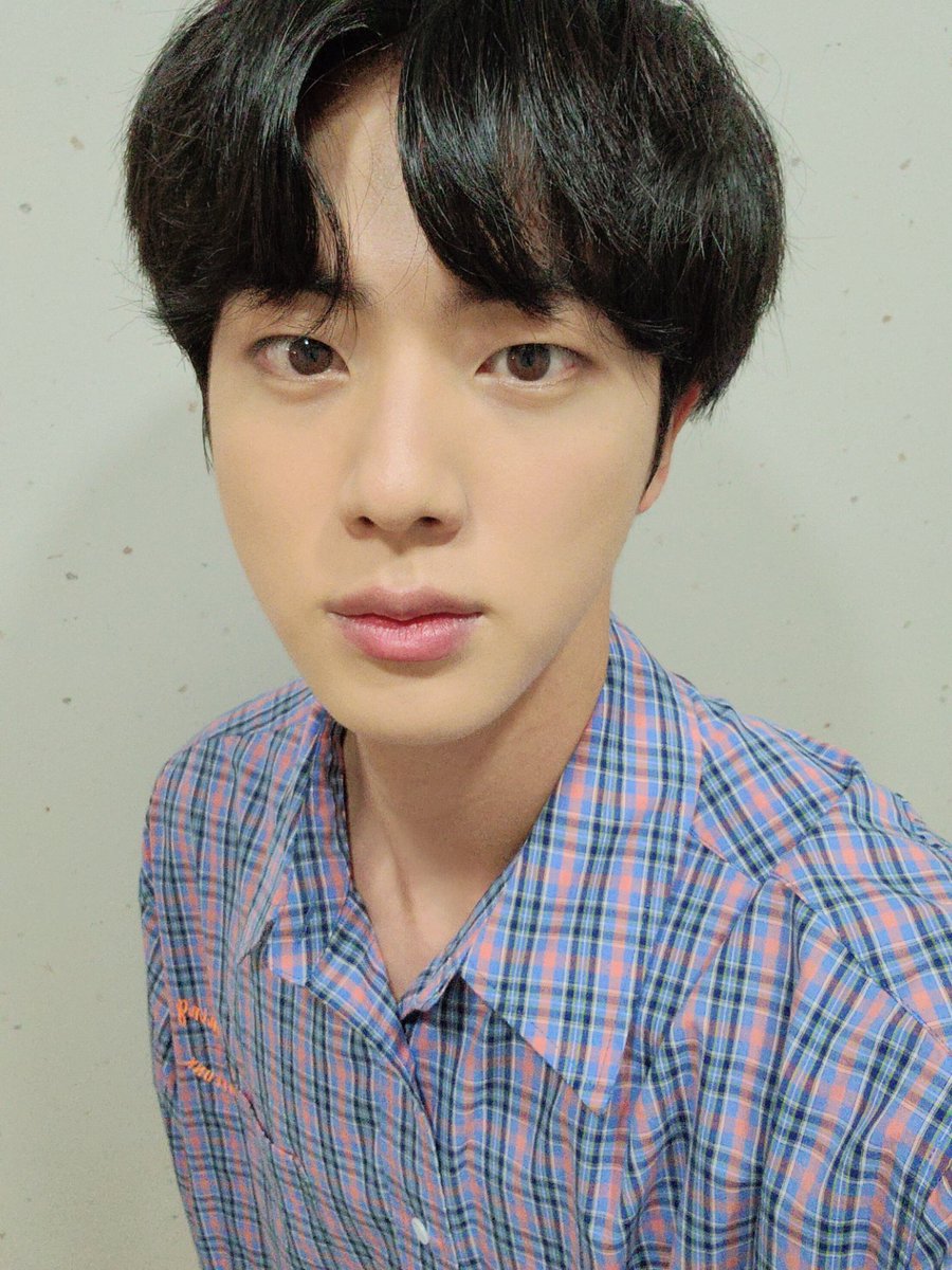 WJacielma's tweet photo. #bts #army #kpop #jin #suga #jhope #rm #jimin #v #jungkook https://t.co/fCW2EHtwoz