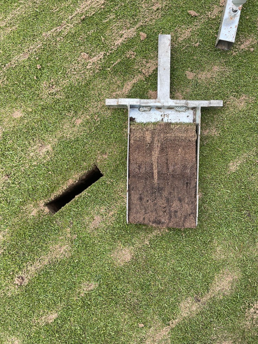 MortonhallHire's tweet photo. to break through &amp; get the sand where it was wanted. This will be easier after further treatments. 

Thank you to Des and his team, along with their Captain, Colin &amp; Greens Convenor George for their help and hospitality. https://t.co/hzbnWEFUtK