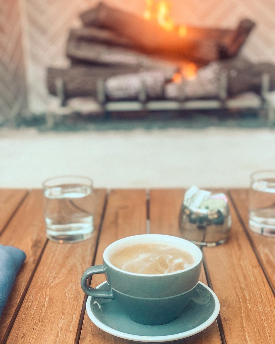 PhxMoms's tweet photo. Top 10 coffee houses in #Phoenix 

https://t.co/Wo5yoUE9F6 https://t.co/aJlk0Omu3z