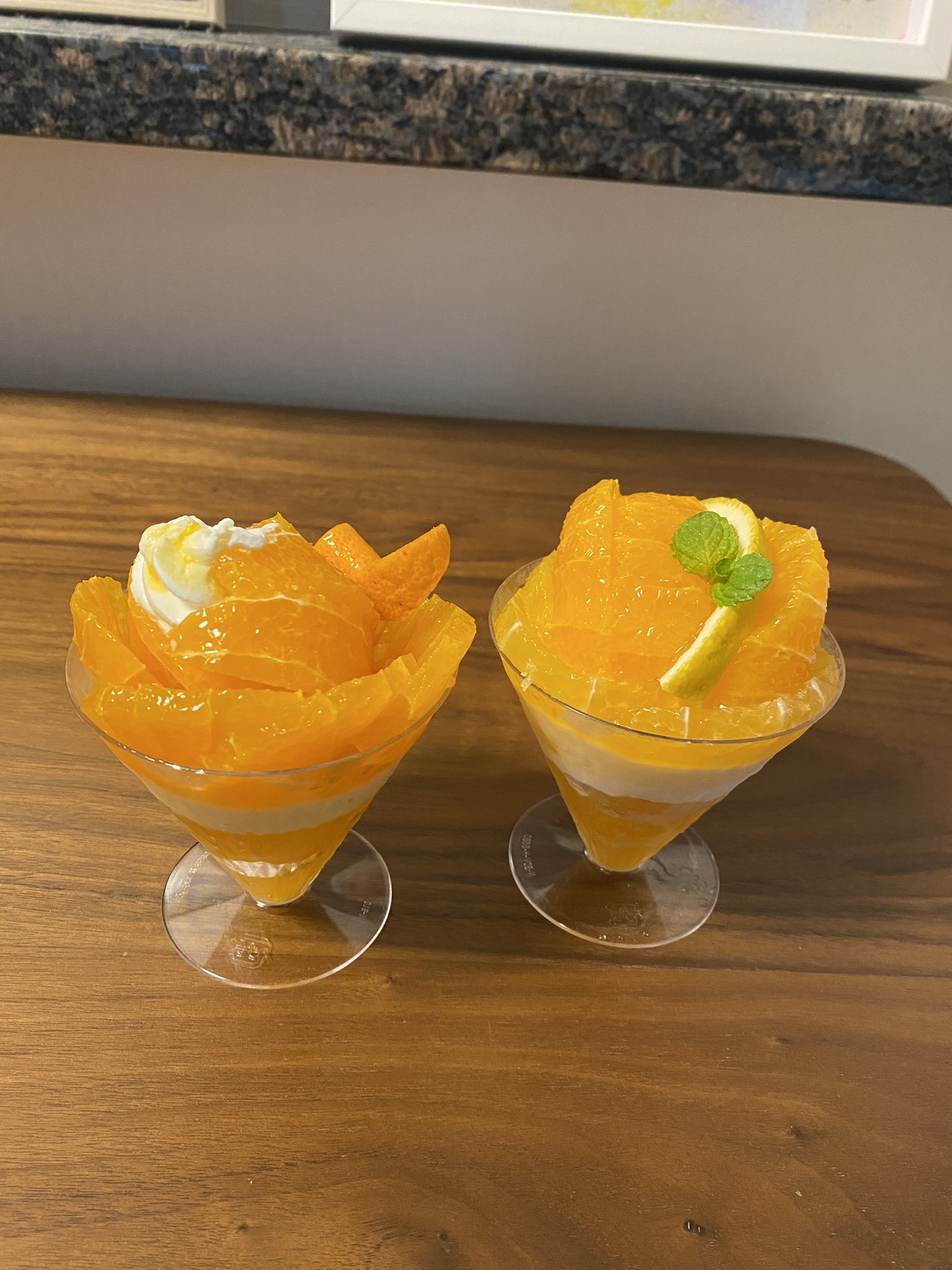 Nihonbashi Lover Fruits Chef The Shop 日本橋人形町 フルーツパフェで大人気のfruit Chefさんのテイクアウトショップ こちらの柑橘系パフェに夫婦ではまっています フルーツの下もババロアになっていてさっぱり この日は清見と不知火の二つを 先日の