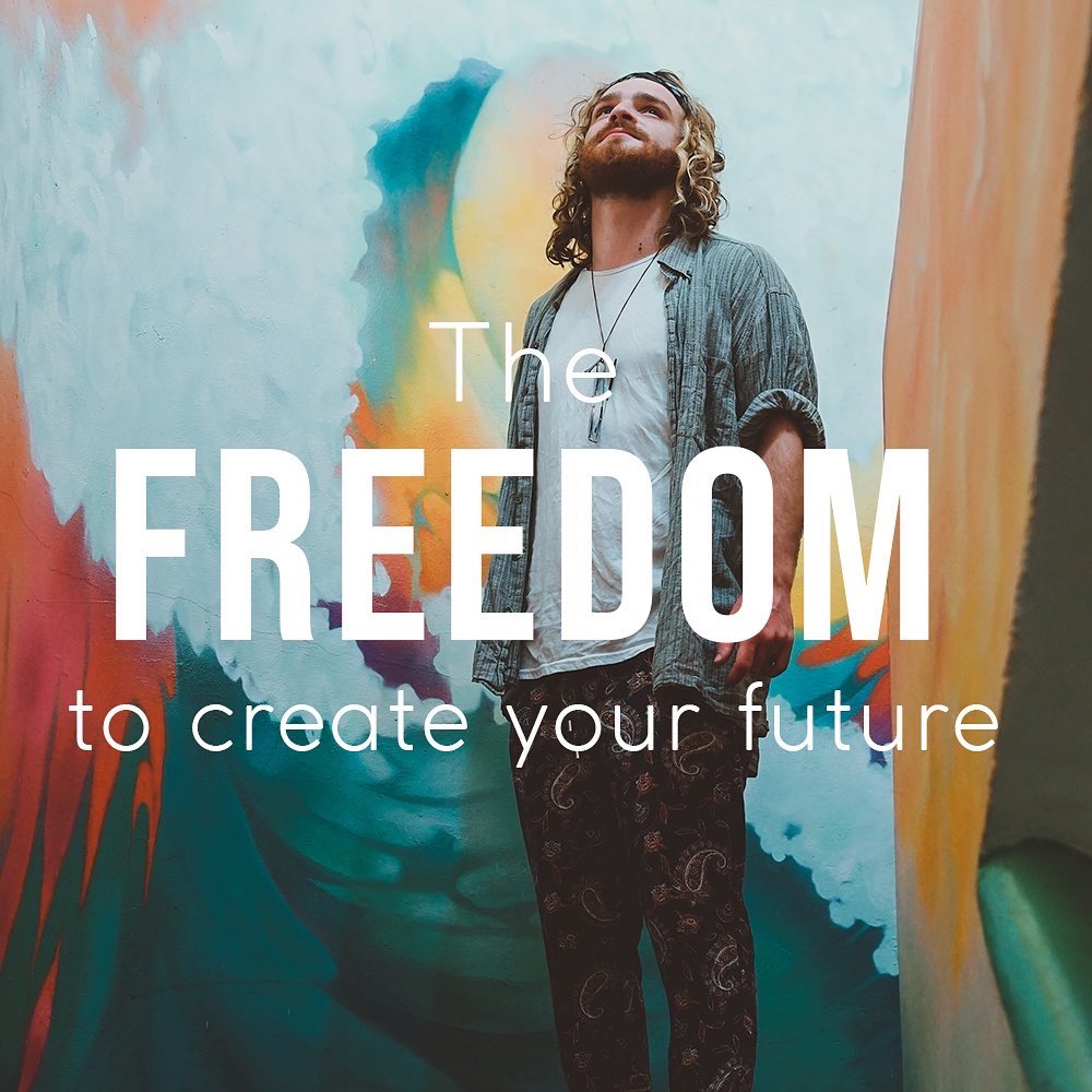 boxdwater's tweet photo. How are you celebrating your freedom vandaag? 🇿🇦🇿🇦🇿🇦

We hope that your drinking more water!! Happy freedom day South Africa!!

#GoBoxd #SwitchToBoxd #FreedomDay https://t.co/AgQLAoSyA9