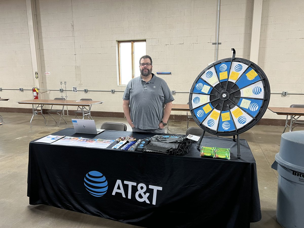 Thank you to Zain Wireless for setting up this table day at New Castle School of Trades! Stop out from 11-3 today to see Andy and I! <a href="/brock_estell/">Brock Estell</a> <a href="/Austin_T1206/">Austin Thomas</a> <a href="/NDixon121212/">Nicole Dixon</a> <a href="/swat_east/">EastRegionSWAT #SWATsUP</a> <a href="/BIGBizDecker/">Eric Decker</a> @BrianWest_OHPA #ohpa #swatsup