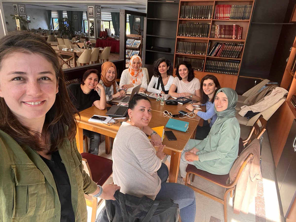 Yenilikçi ve Gelişen Eğitim Modeli : Hârezmî ile Erasmus KA1 Projemizin Kopenhag / Danimarka  hareketliliği katılımcı ekibi, hareketlilik sonrası yaygınlaştırma çalışmaları planlama toplantılarının dördüncüsü gerçekleştirdi. 
<a href="/memleventyazici/">Levent Yazıcı</a> 
<a href="/istanbulilmem/">İstanbul İl Millî Eğitim Müdürlüğü</a> 
<a href="/ist_arge/">İSTANBUL MEM AR-GE</a>