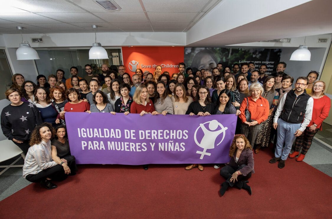 SaveChildrenEs's tweet photo. Hoy despedimos con una tristeza enorme a nuestra compañera @laurapicarzo, que nos dejó huella y siempre nos inspiró. Nos queda su legado y su fuerza para seguir luchando por los derechos de la infancia. No te olvidaremos nunca, Laura❤️ https://t.co/EnTjeIKRzx