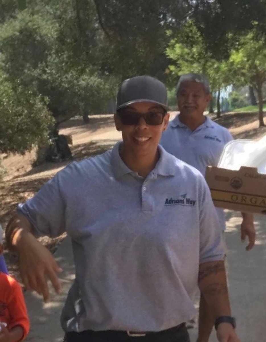 CBP's tweet photo. In this week's #CBPeople: California CBP Officer Shalene Thomas & her family created a non-profit for homeless youth when they noticed the area had many youths dealing with displaced living. The program provides clothes, toiletries, food, mentorship & volunteer opportunities. https://t.co/dZldA5wviZ