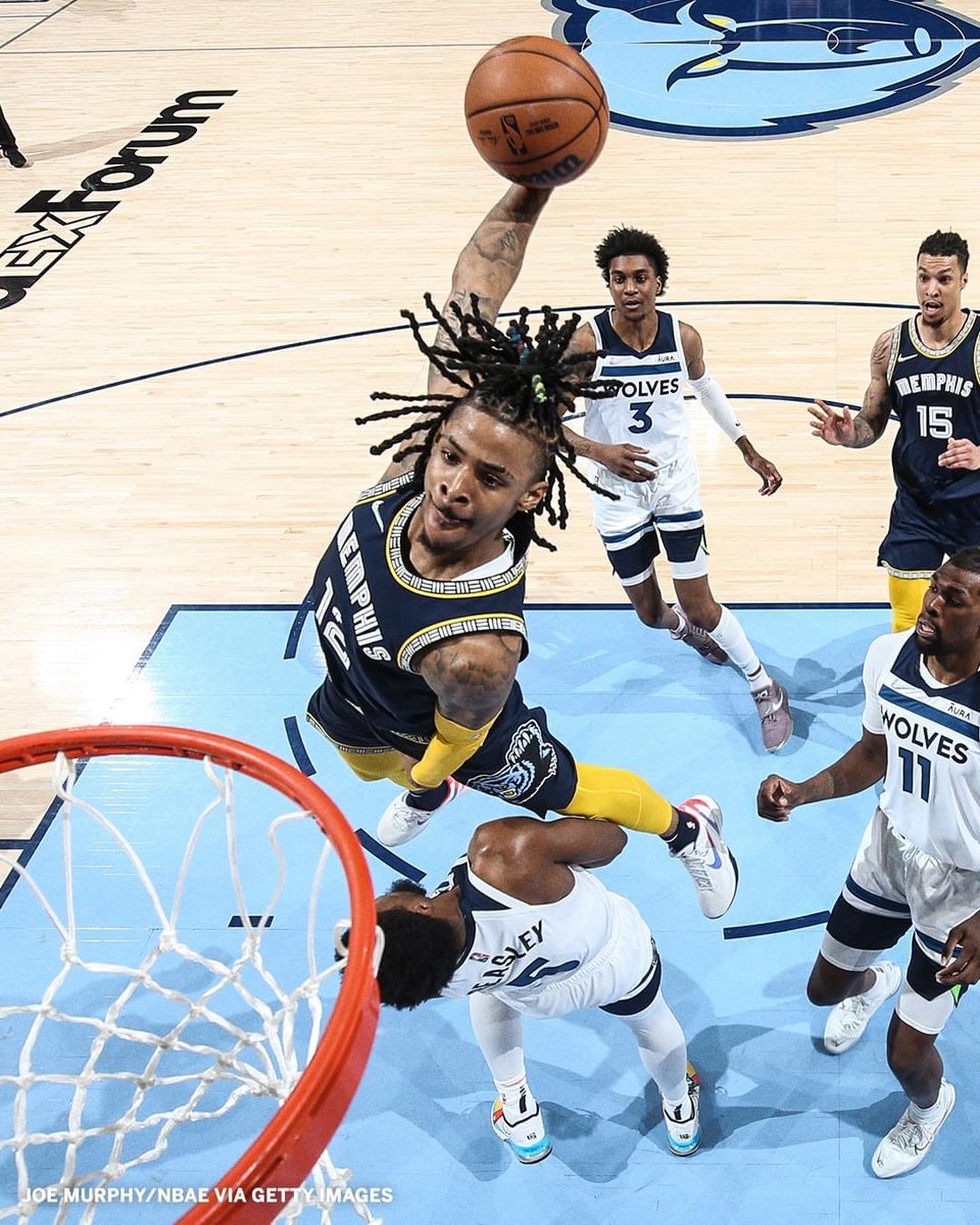 TheePerlOffs's tweet photo. Love these posterized angles! #RollingwithGrizz #LetsGoJa #Posterized https://t.co/cPyWzMx9d7