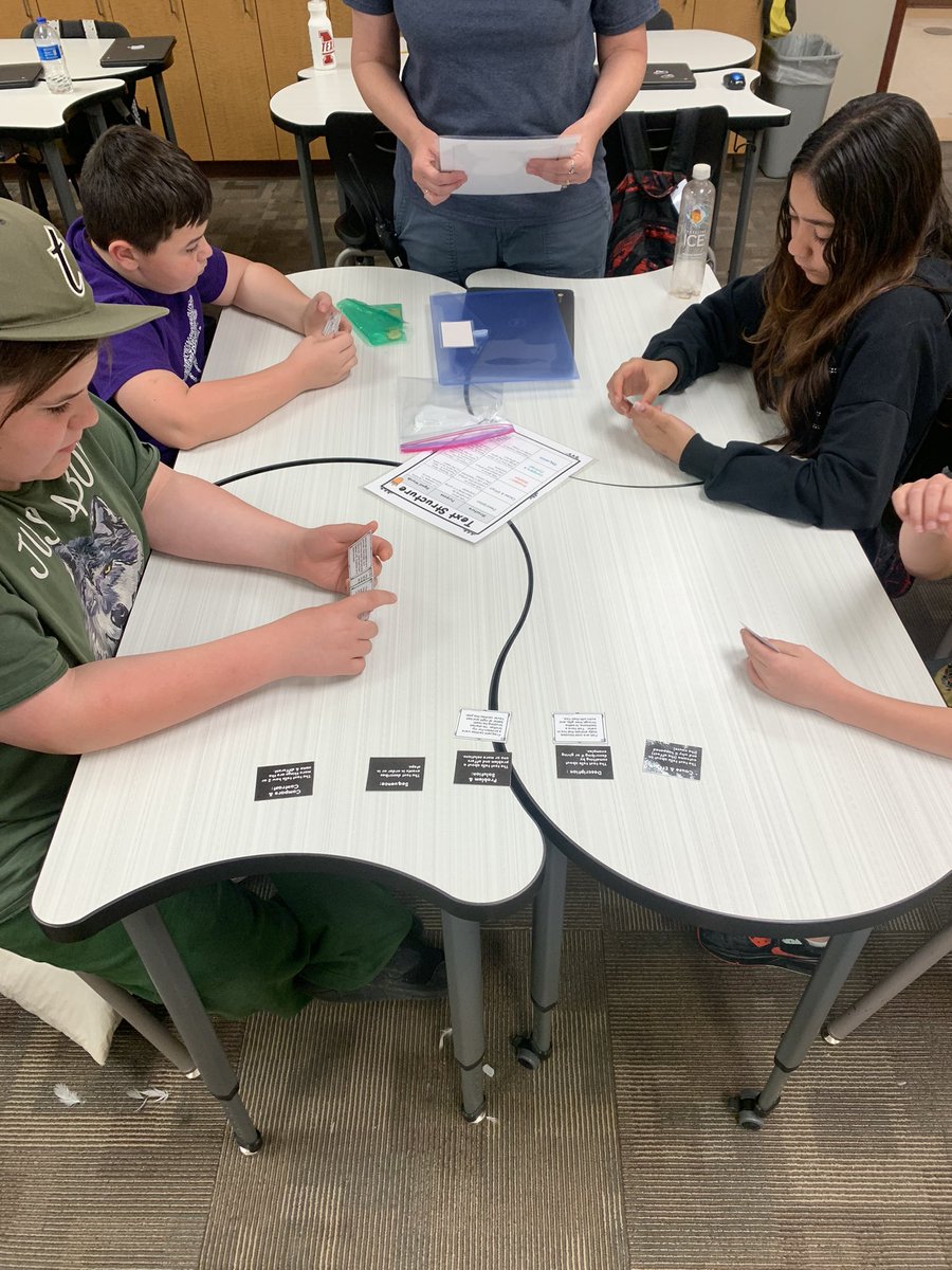 MrsDavis tweet media