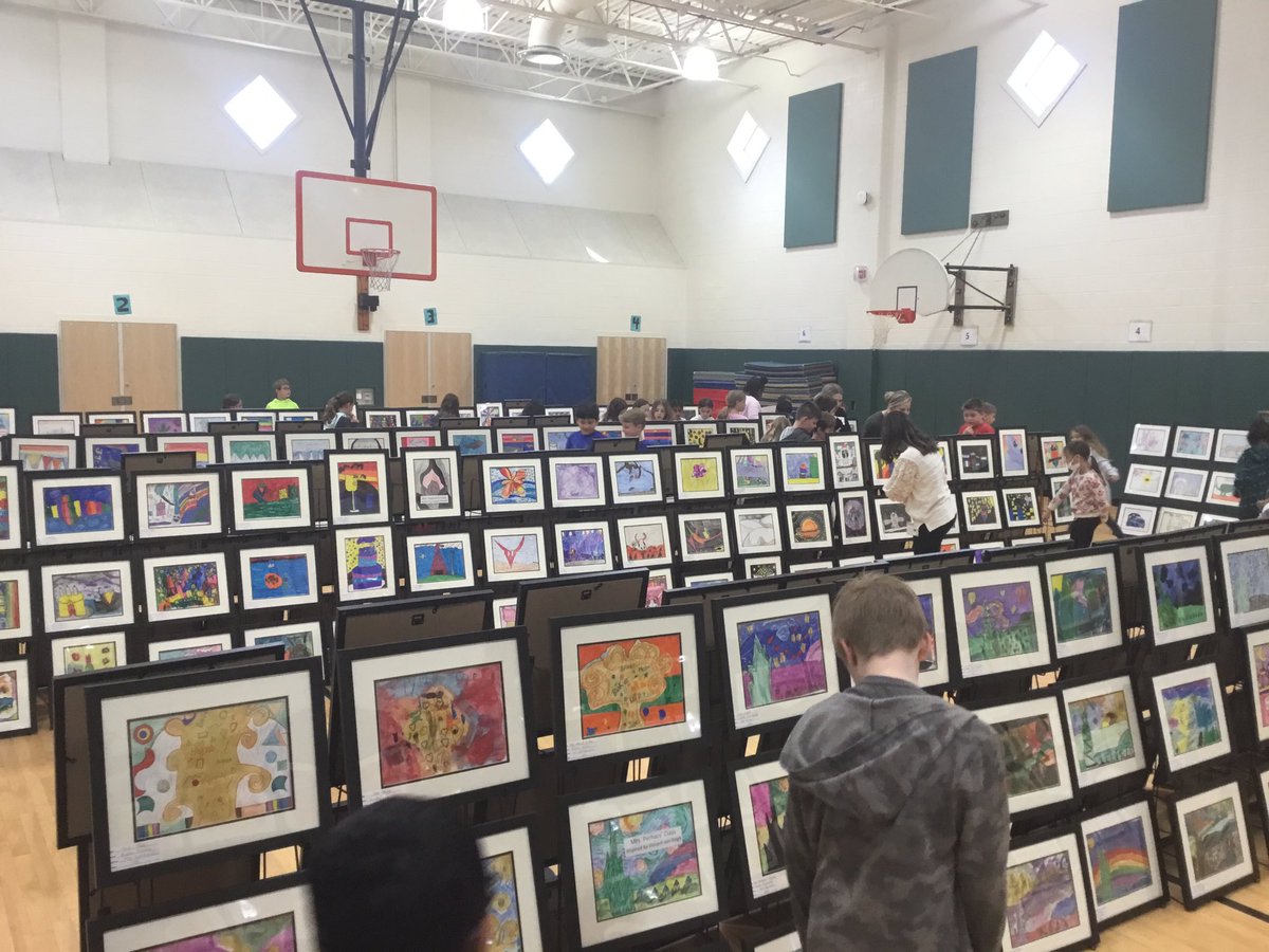 EGEroadrunner's tweet photo. EGE Art Show is up looks incredible! Hope to everyone tonight from 5:30-7:00 in our gym! @WestChesterASD @SaraMMissett @EGEMrsMcCloskey @egepemrsmartin @MissKForeman @missdisiro @MissHaugh @EGEMrsSchmitt @Merritt5EGE @MrsDoorley @LNiedelman3 https://t.co/MihYlmy6bG