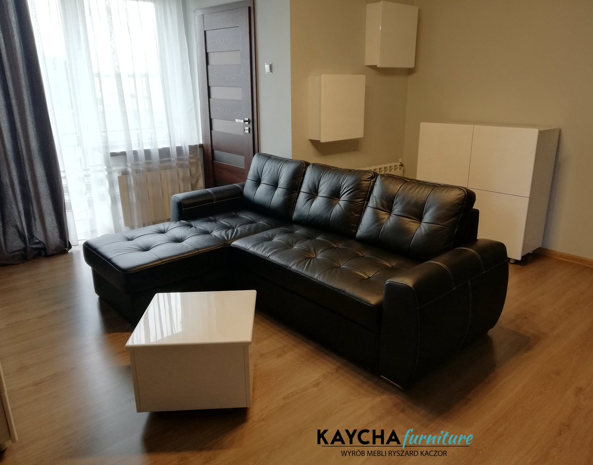 Komplet Mebli do salonu, wykonanych z elementów lakierowanych na wysoki połysk.

Zapraszamy do odwiedzenia naszej strony internetowej kaczormeble.pl

#szafa #komoda #lakier #meble #white #livingroom #meblenawymiar #pokojdzienny #szuflady #meblenazamowienie #mebledosalonu