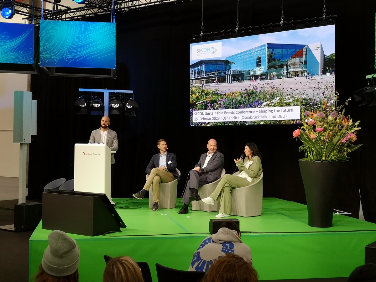 EVVCeV's tweet photo. Hier ein paar Eindrücke zum Green Event Day auf der @pls_frankfurt ! Großes Dankeschön an alle Beteiligten für Ihren Einsatz. 🎤🌿🙏
#EVVC @vplt #pls2022 #sustainable #nachhaltig #eventprofs https://t.co/ZM0PyHLml3