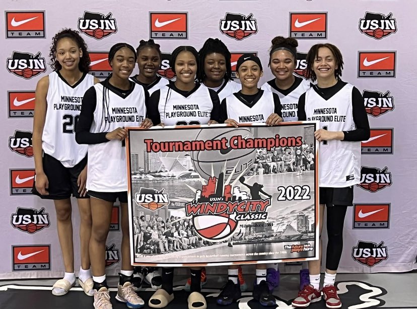 _TheCity's tweet photo. Congratulations!!! 15’s put on a show going 4-0 and winning the championship at the @USJN #WindyCityClassic 🔥🔥🔥 @WIPGEGirls @BlueStar30s @BlueStarBB https://t.co/EEuSrTWKPB