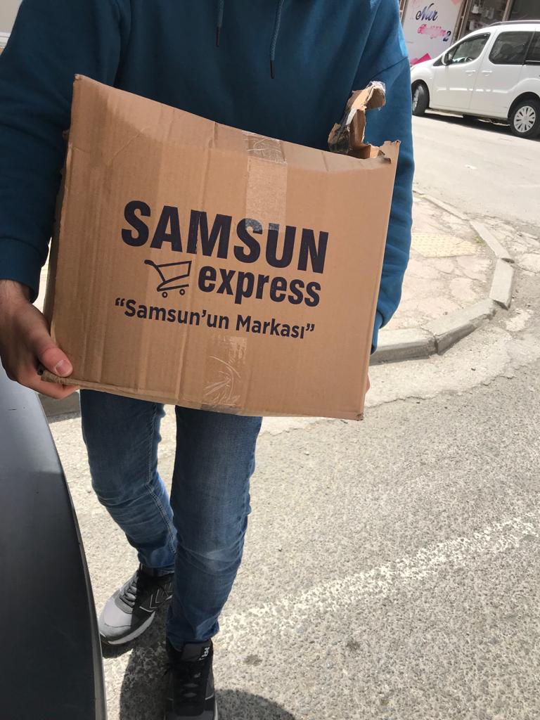 İhtiyaç sahibi ailelerimize erzaklarını dağıttık.Rabbim vesile olan herkezden binlerce kez razı olsun 🙏