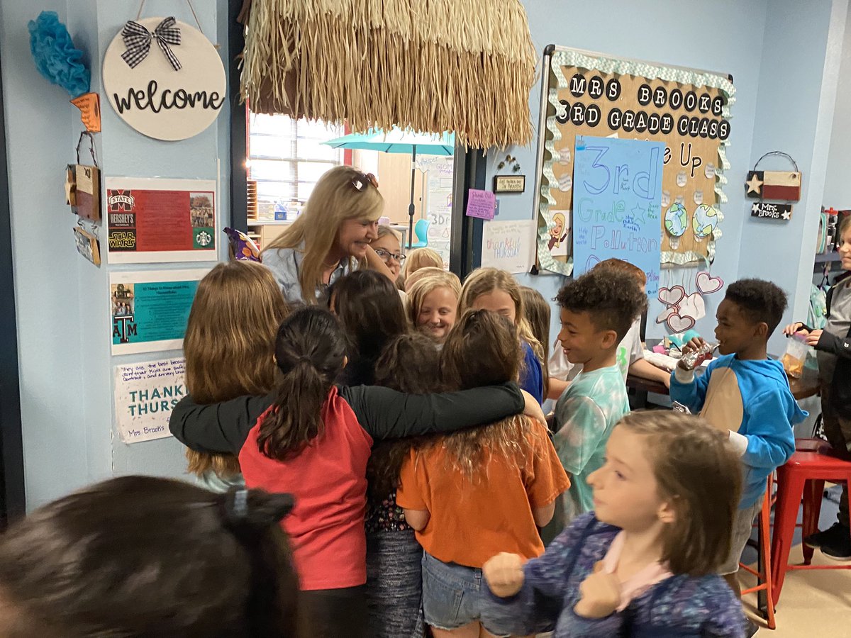 Congrats to Michelle Brooks..Village Teacher of the Year 👏🏻❤️🎊. Thank you for your huge heart, instilling the love of learning into our children, & bringing joy to all of us each & every day. We LOVE LOVE you 😁. @GeorgetownISD @Becki_Ru @juliemichelleb2