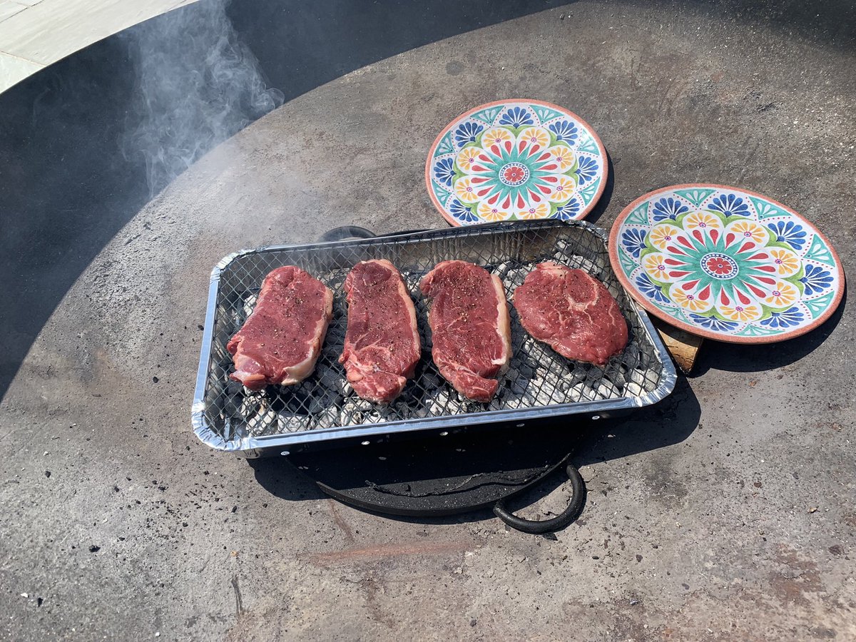 TheKnittingNut's tweet photo. Yesterday’s dinner on the bbq. Ate it outside in the sunshine! https://t.co/x2h5yK5CrN
