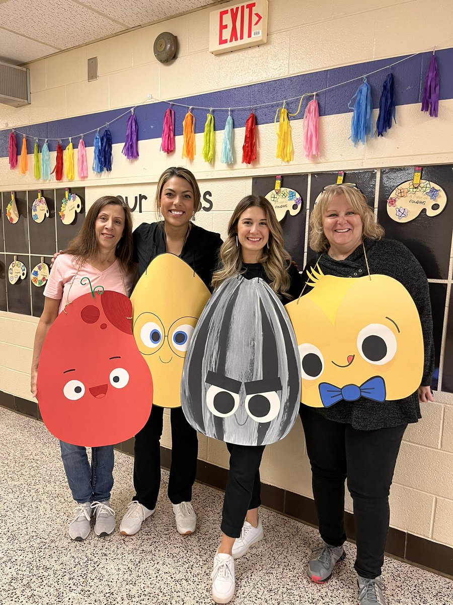 LearnWithMay's tweet image. Who is your favorite book character? #WordWeek @SedgeGardenES