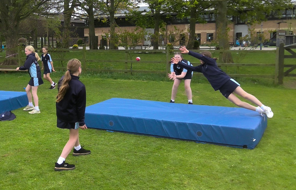 LaxtonJunior's tweet photo. #LJSYearSix and #LJSYearFive have been working hard developing their fielding skills in cricket. A fantastic afternoon was had by all, learning how to improve their performances in a fun and engaging way. #WeAreLJS @englandcricket @cricketforgirls https://t.co/nCCLvSmW24