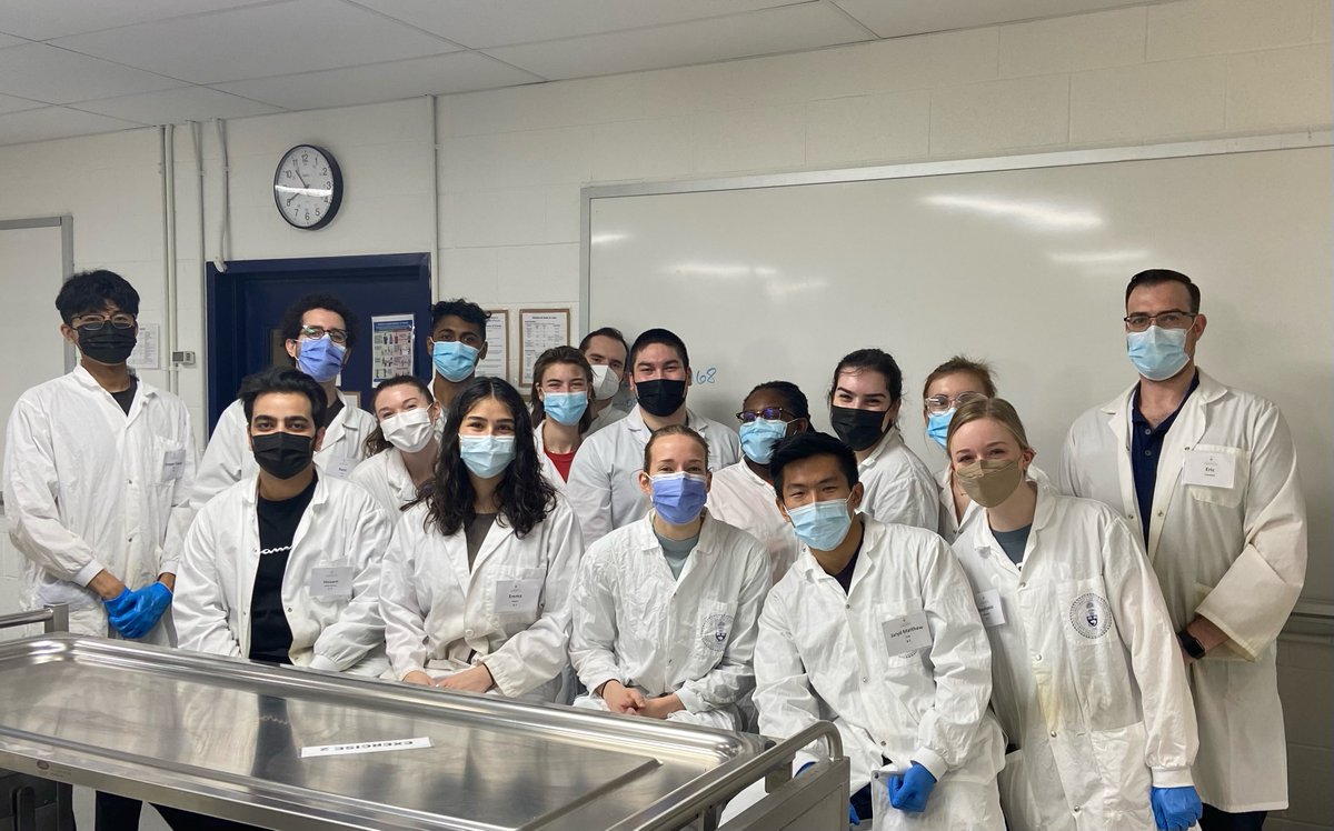Last anatomy lab of the yr! It’s been a pleasure teaching med students in the same labs where my medical journey began 14yrs ago. I have learned just as much if not more from these great ppl - thnx for the inspiration, the future is bright!
<a href="/uoftmedicine/">Temerty Medicine</a>  <a href="/UofTMDprogram/">U of T MD Program</a> #MedEd