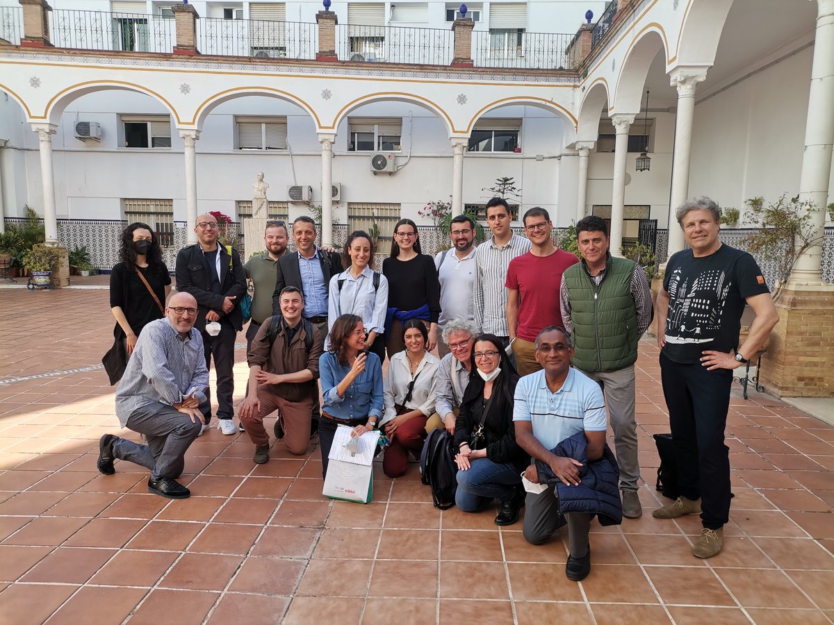 dbwavesalesians's tweet photo. Wery grateful to the director, father @MiguelCanino and mister Paco García, that have given us a tour to overview the @SalesianosSTRD school. We enjoyed here the core of the mission of the @SalesianosEs. Avanti, sempre avanti!! https://t.co/iBgtp7k1eF