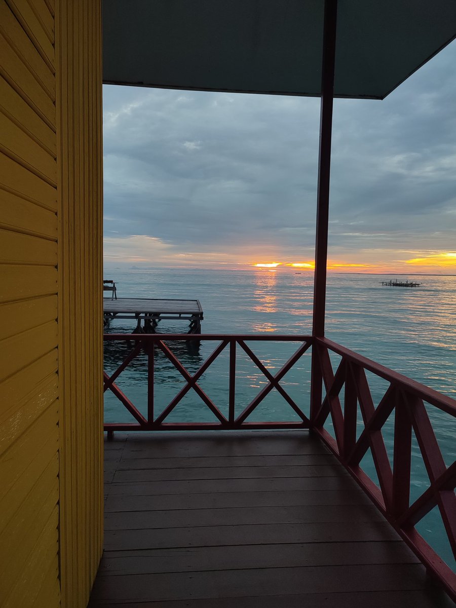 Derawan happy fun Trip tweet media