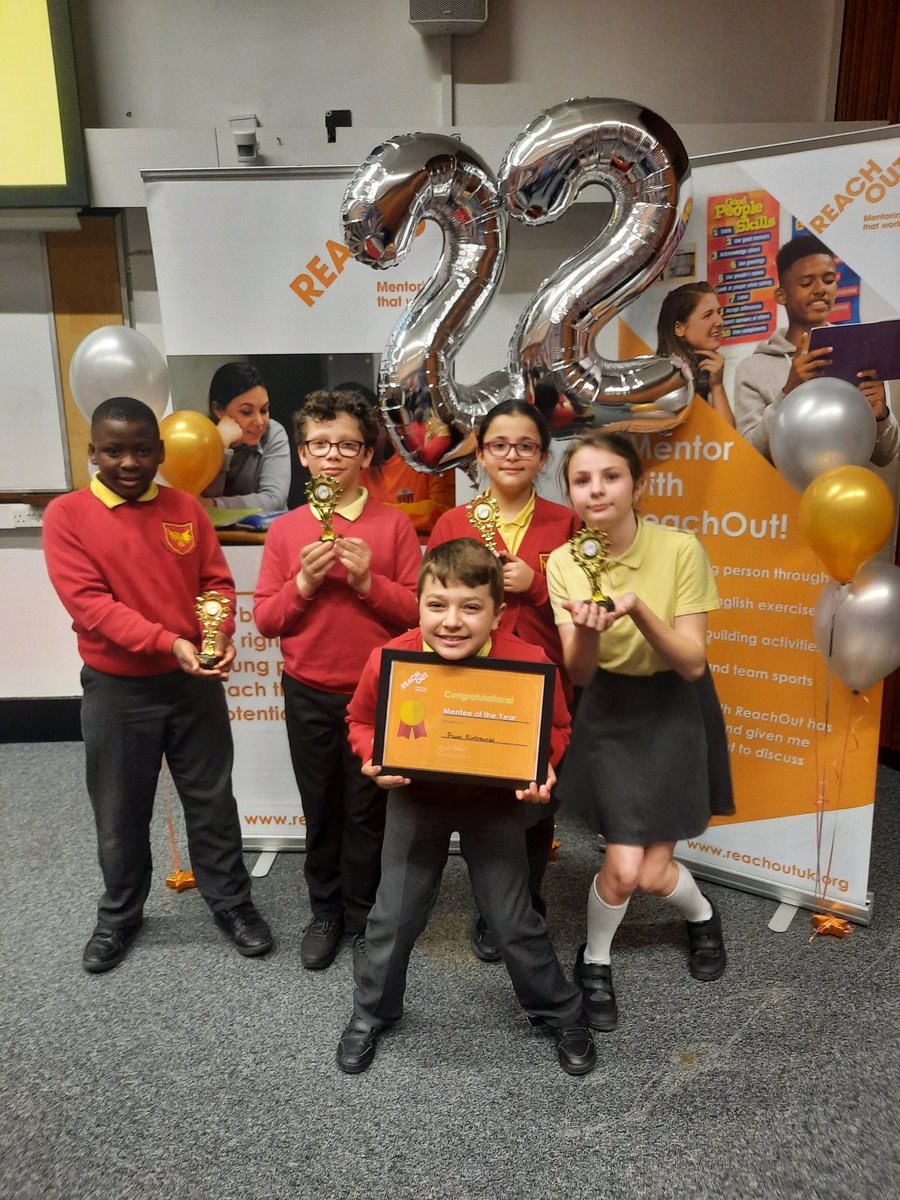 Well done to our Y6 Reach Out award winners #reachout #UniversityofLiverpool