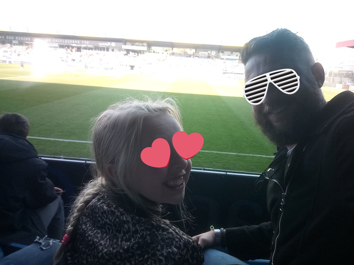 Sjaakwonderhaak's tweet image. Present at the game between @SEfodbold and @Odense_Boldklub . @FutbologyBENL @FutbologyApp #fathertodaughter #groundhopping