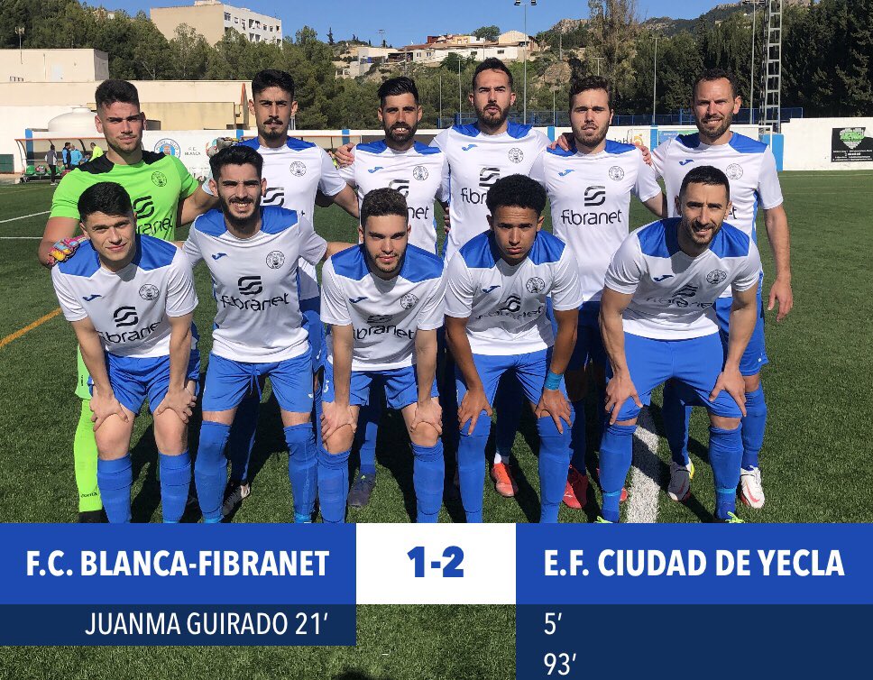 🔵⚪️ Derrota del equipo sénior, 1-2, frente a <a href="/EFCYecla/">E.F.Ciudad de Yecla</a>. Buen partido de los nuestros, que a pesar de encajar un gol tempranero, se repuso y dominó prácticamente todo el partido, pero un gol visitante, sobre la bocina, nos dejó sin playoffs.⚪️🔵

#vamosblanca #2autonomica #ffrm