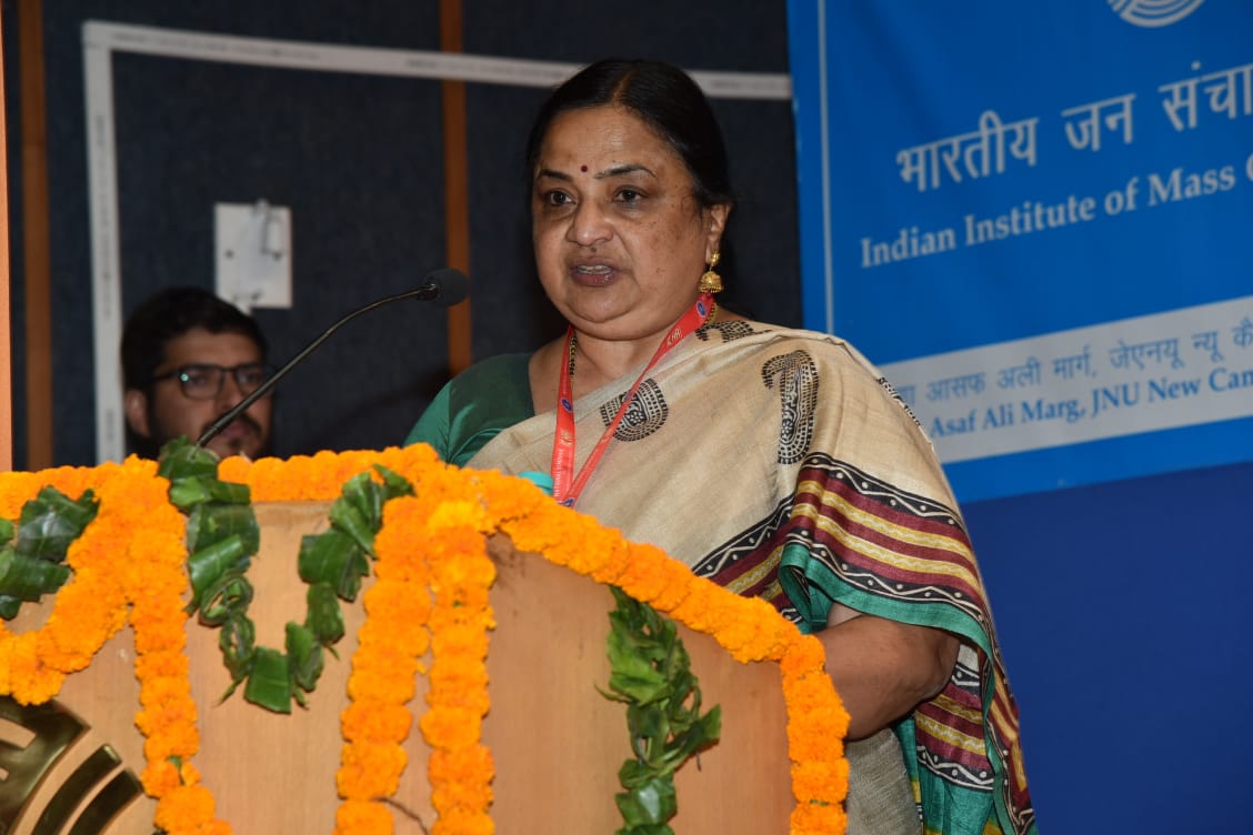 "History is written as his-story but it’s incomplete without her-story,” said JNU VC Prof. Santishree D. Pandit. Inaugurating the ICHR sponsored National Seminar, at IIMC, she stressed media research to focus on stories of South India, unsung heroes and left out perspectives.