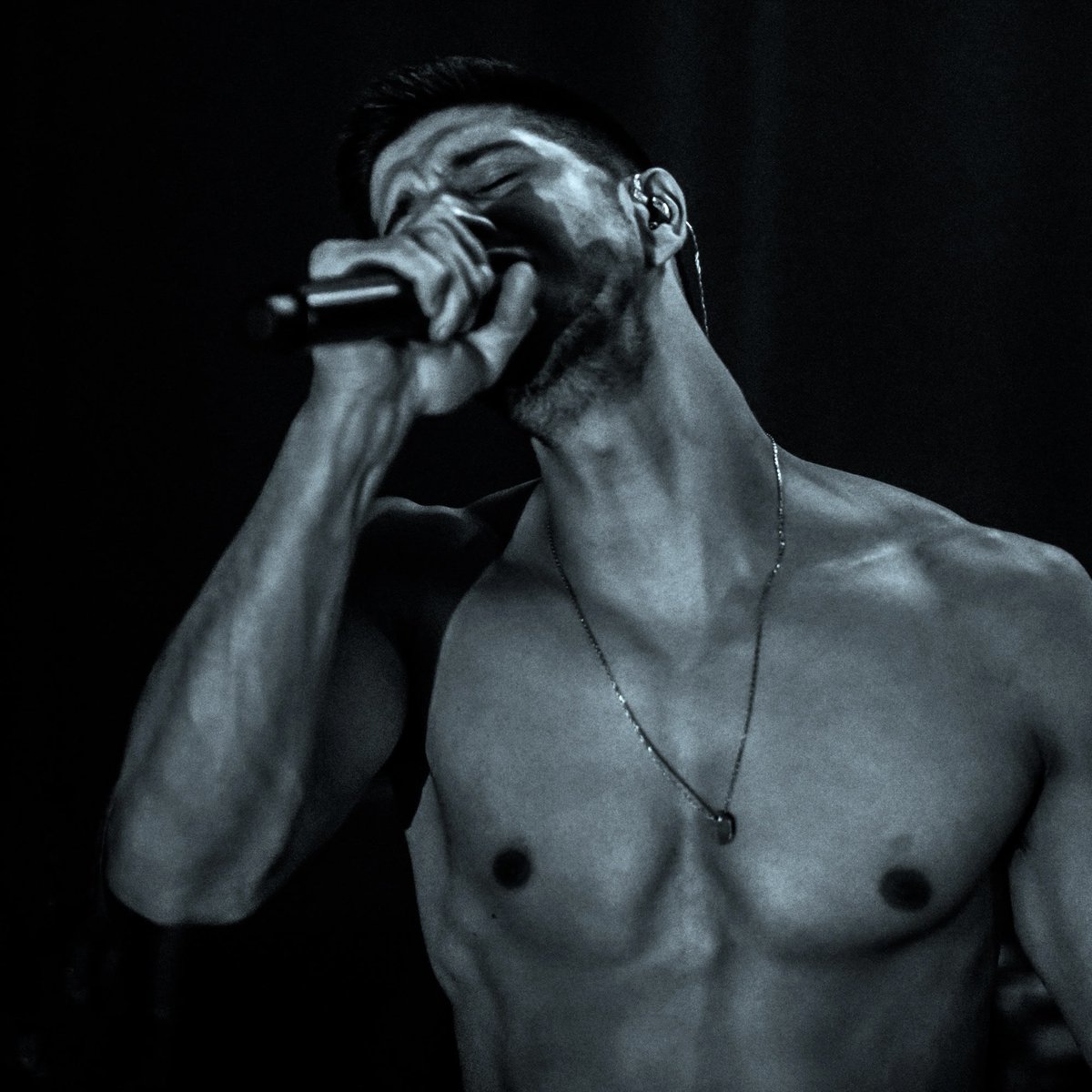 studioatfactory's tweet photo. SHOW ANNOUNCE: Get ready for @OfficialSoMo when he comes to the Studio at The Factory on August 14th! Tickets go on sale Friday, April 29th at 10am! https://t.co/Er1xakJNzv