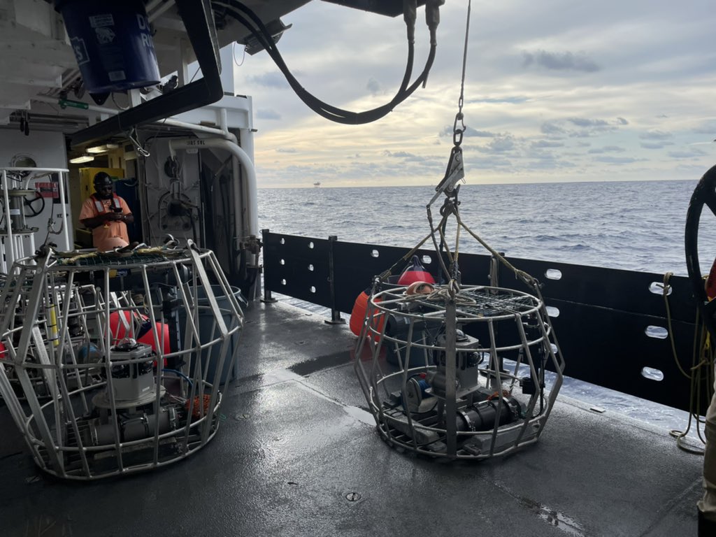 samengst's tweet image. First #eDNA sample of 2022 in the GoM on the NOAA Pisces! 😁🐟🐠🧬