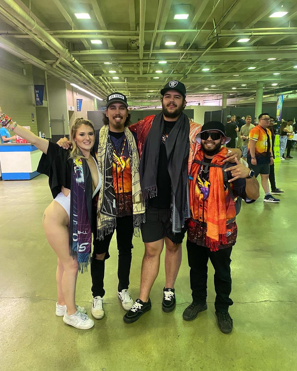 codyb445's tweet photo. Dude can we just go back to @ILLENIUM last weekend 🥺 https://t.co/G2sChHAGcO