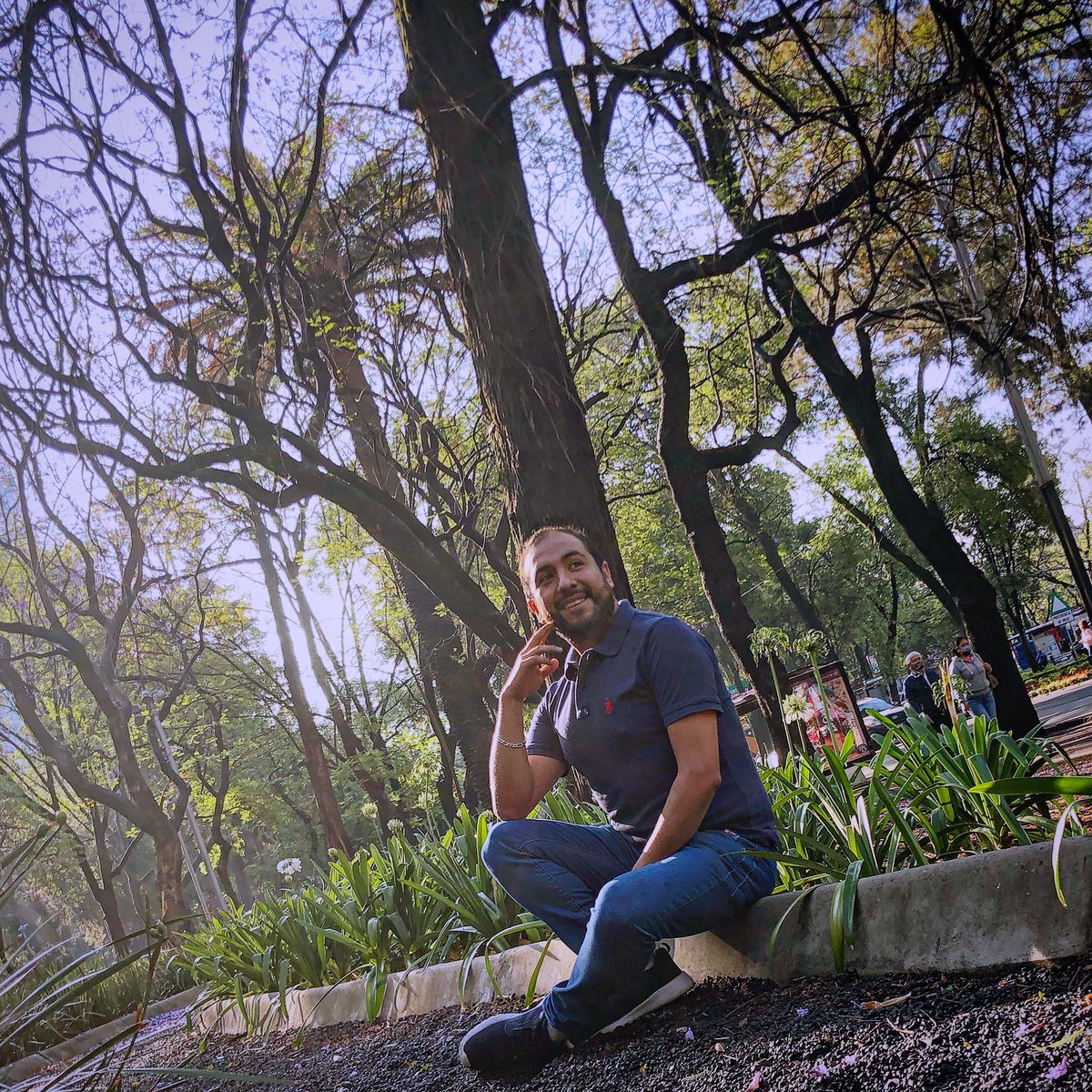 ArmyTorres101's tweet photo. “Mentes que crean, corazones que sueñan”
¡Feliz día del Diseñador Gráfico!
🧑🏾💻🎨📚🌈😉🙌🏽😘
.
.
.
.
.
#Army #Armylife #lifestyle #diseñadorgráfico #comunicadorvisual #diadeldiseñadorgrafico #motivacionpersonal #soydiseñadorgrafico #ɢᴏᴏᴅᴠɪʙᴇs https://t.co/lnHIfgLYEM