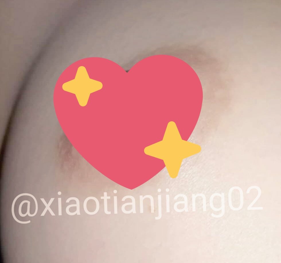 xiaotianjiang02's tweet photo. 深夜发个骚，嘻嘻，入门请私信留言， #反差 #反差婊 #高中女 #小母狗 #文爱 #骚货 #福利 https://t.co/wJntb1oolp