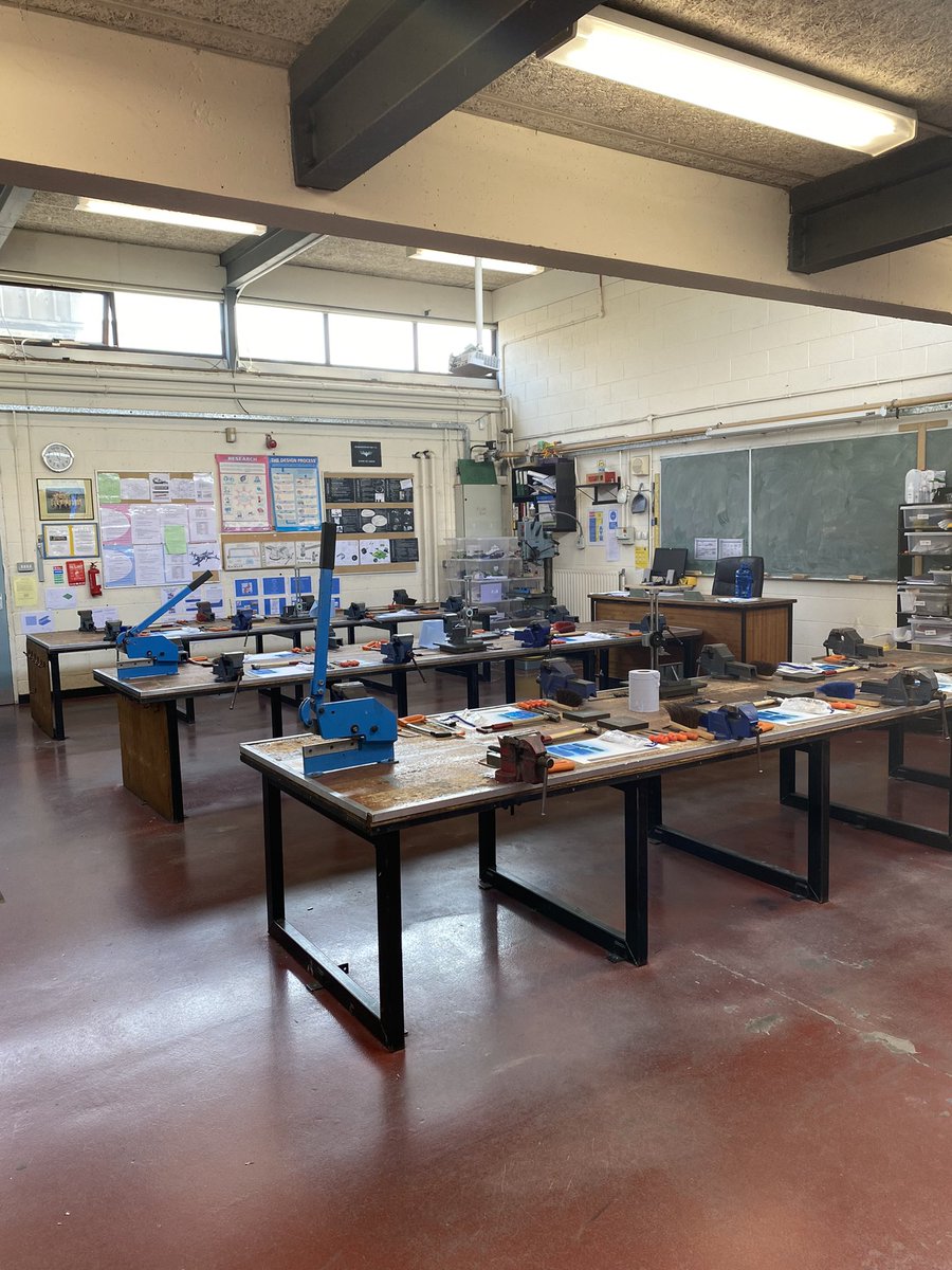 CKinsella_Eng's tweet photo. All set up for the final day of the Leaving Cert Engineering day practical tomorrow @moylepark #LC #Engineering https://t.co/EE998EgDng