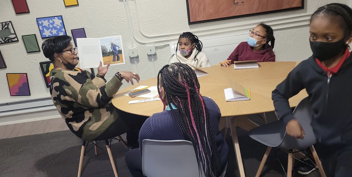 Teachers love their students and students love their teachers!
🔴⚫️🟢
#1619FreedomSchool #teacherstudentlove 
#waterlooproud