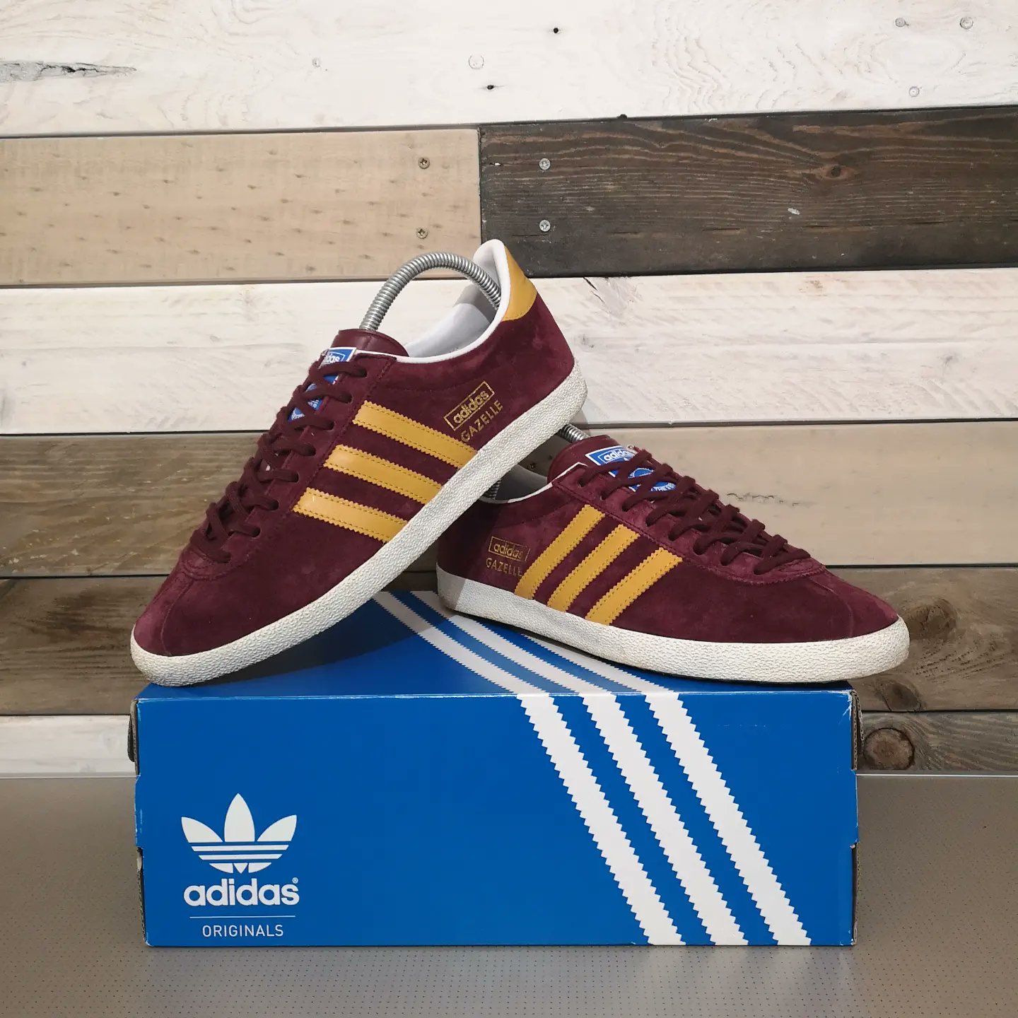 TheClobberDen on Twitter: "FOR SALE Gazelle OG Size 8 • Price - £32 • No Box • Released 04/2013 • Product Code - G96697 • Light Maroon / Metallic Gold https://t.co/QkamG121ef" / Twitter
