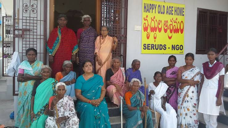 OldAgeHome12's tweet photo. Hi Everyone We Have Two Old Age Homes We Need a Lot Of Help For That Old Age Home. So if You Want To Help, Contact Us. Thanks Everyone. Email: officialsachinrao4@gmail.com @FLOTUS @AP @vonderleyen @DanRather @okx @NBA @TheRickWilson @Reuters @funder @SenSanders https://t.co/4r55mHkbXU