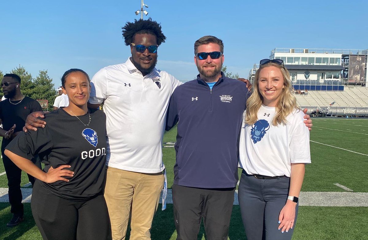 4ever2THEEE's tweet photo. Saturday was one of the last days our graduate students had working with us. We appreciate them and all the hard work they put in since the start of their time with us. We wish them well on the next stage of their journey to becoming certified athletic trainers! https://t.co/t6g1PXaVag