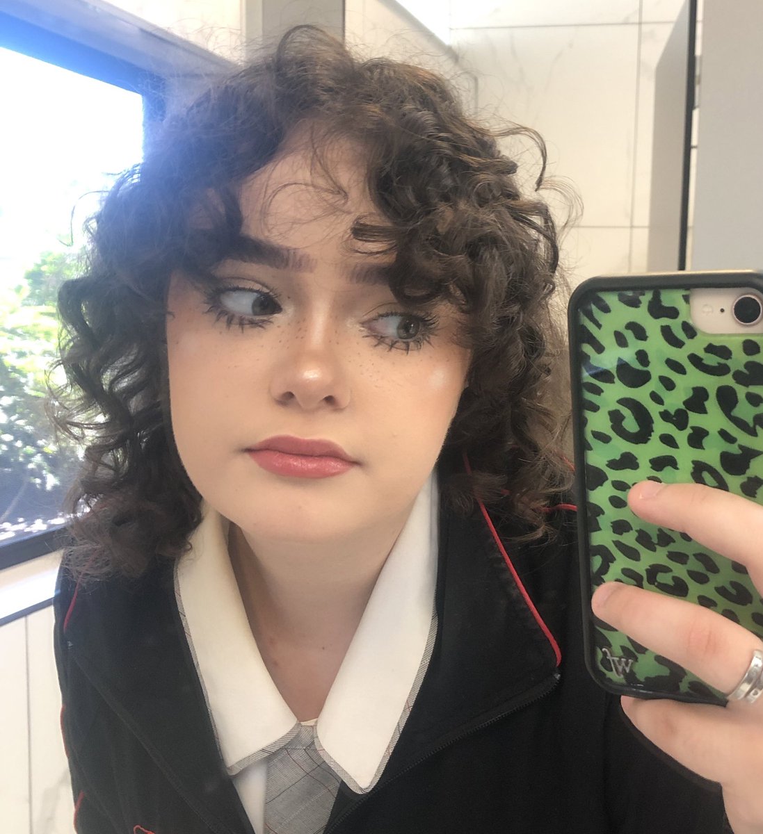 zerkaalove's tweet photo. not sure if i actually look good or i’m just lying to myself https://t.co/TtyN5bdfiG