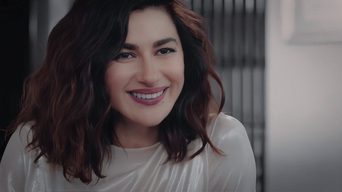 gündemin sahibi olmayı başardın şahika ekinci kraliçemizi unutursak kalbimiz kurusun

Unutulmayacaksın ŞahikaEkinci