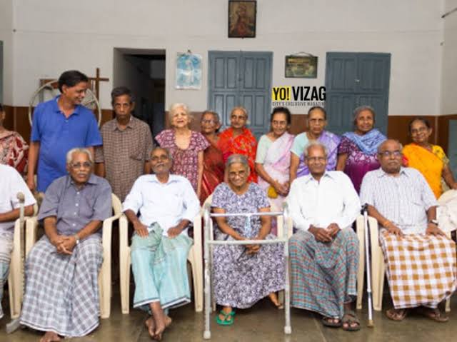OldAgeHome12's tweet photo. Hi Everyone We Have Two Old Age Homes We Need a Lot Of Help For That Old Age Home. So if You Want To Help, Contact Us. Thanks Everyone. Email: officialsachinrao4@gmail.com @MrBeast @MrBeast @MrBeast @MrBeast @MrBeast @MrBeast @MrBeras @MrBeast @MrBeast @MrBeast @MrBeast @MrBeast https://t.co/QHAobgpUkp